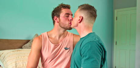 American stars tough guy Gunner and beefy Carter Woods fuck ass after sucking dick