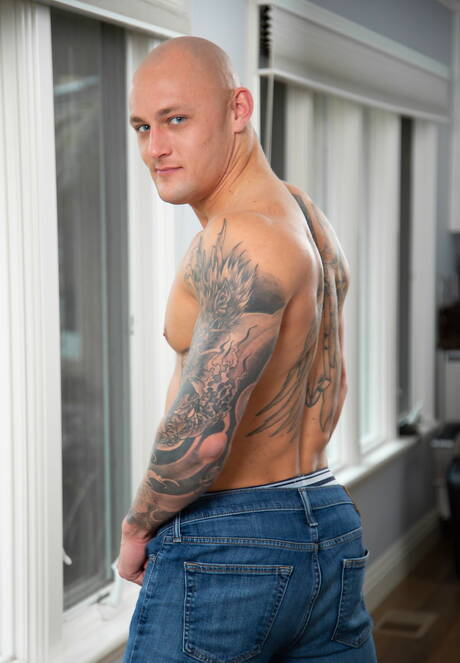 Two american dudes well-built Trevor Laster and tough guy Carter Woods have a hot couple sex