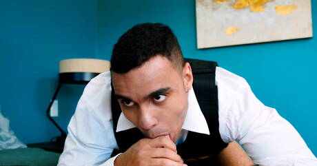 Dwóch amerykańskich chłopców, twardziel Scott Finn i superogier Anthony Moore w gorącej akcji ruchania w tyłek