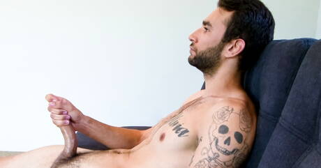 Beefy Brian Adams jack off his cock