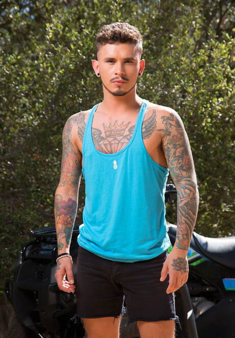 Next Door Studios: Two american dudes otter Ty Mitchell and stud Seth Knight have a hot sex outdoor