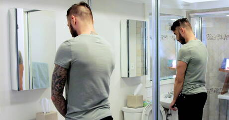 American strongman Trevor Laster and tough guy Chris Knight in hot anal sex