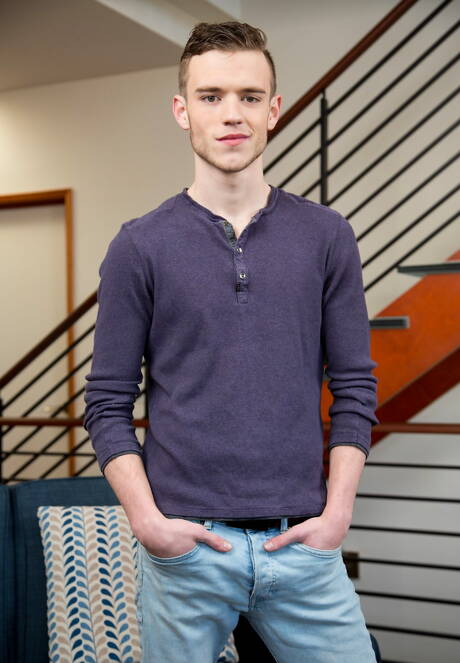 Next Door Studios: Hot american boys husky guy Scott Finn and tough guy Ty Derrick drilling an ass