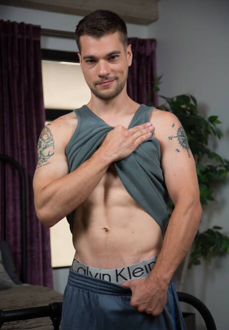 Hete Amerikaanse jongens, sterke man Princeton Price en superstud Ty Derrick hebben een hete seksscène