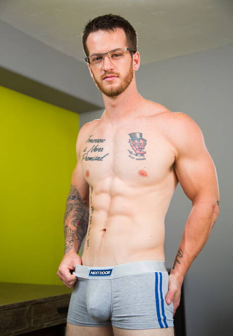 Hot american guys hunky guy Quentin Gainz and hunky guy Ricky Ridges have a good sex