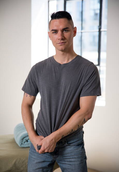 American stars twink Zak Bishop and superstud Scott Finn fuck after blowjob and fisted