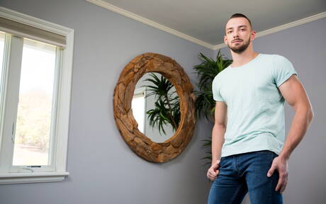 American husky guy Carter Woods and  Johnny B have a hot sex