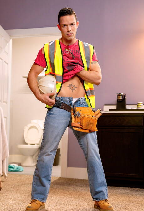 Falcon Studios: Nice american boys beefcake Roman Todd and superstud Nic Sahara have a hot couple sex