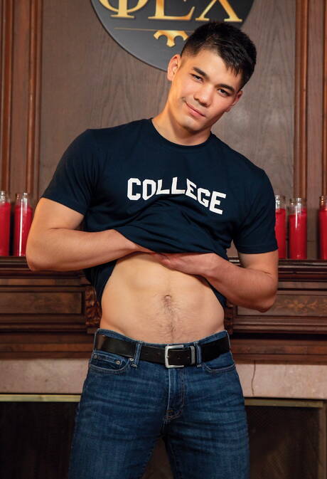 Falcon Studios: Hot american guys tough guy Devin Franco and well-built Colton Reece have a good sex