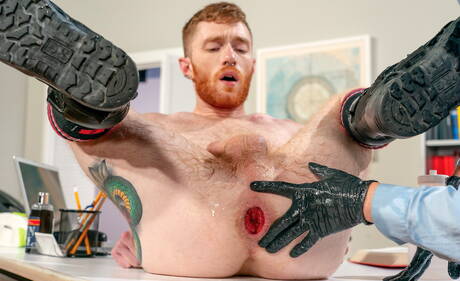 Two american guys hairy stud Seamus Oreilly and hunk Axel Abysse in rimming and fisting scene