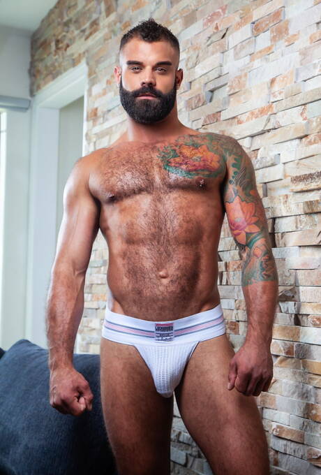 Hot guys Drake Masters, Carlos Lindo and Max Duro in hot 3some ass bang outside