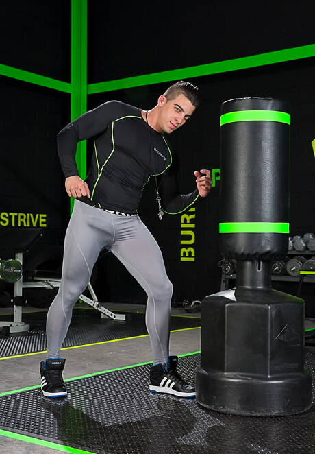 Raging Stallion: Hot Sean Zevran, Johnny V and Jacob Taylor in hard 3some sex