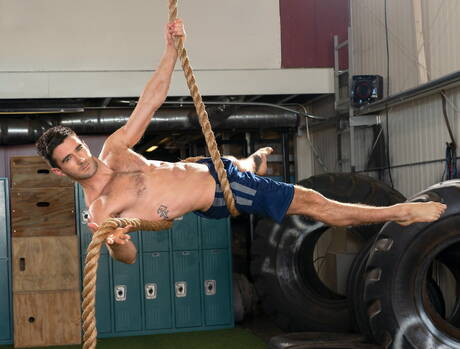 Shameless boys Woody Fox, Grant Ryan and Steven Lee in hot 3some ass bang