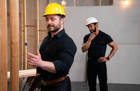 Os americanos sensuais, o touro Derek Bolt e o fisiculturista Jay Landford fazem amor