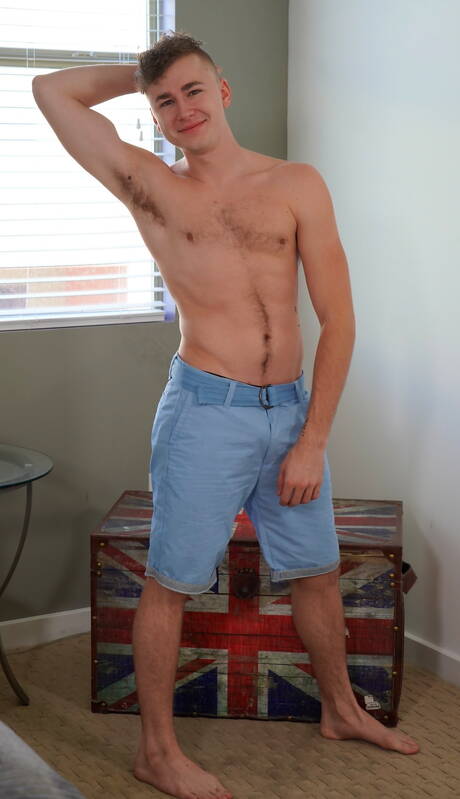 Icon Male: American beautiful boy Zander Lane and strongman Joseph Banks have a good sex