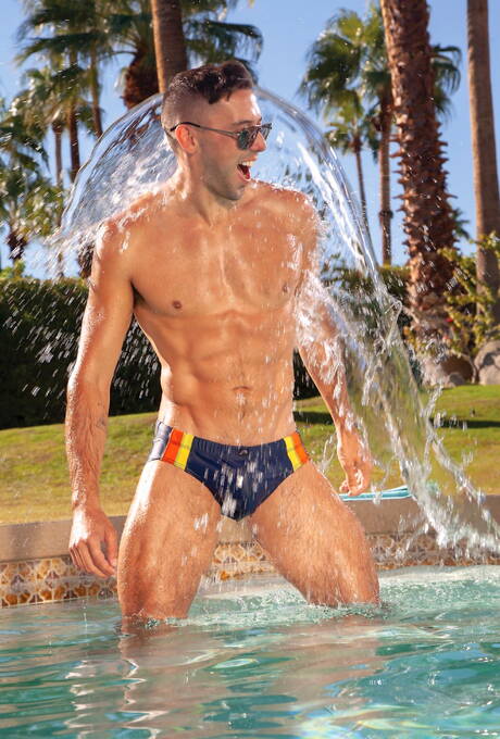 Der muskulöse Kanadier Shane Jackson und der attraktive Amerikaner Tristan Hunter lieben sich am Pool