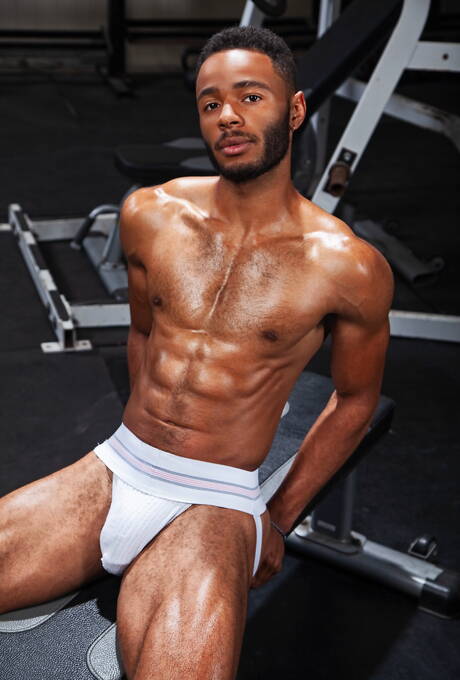 Der puertoricanische Otter Papi Suave und Rooney Marx beim heißen interracial Analsex