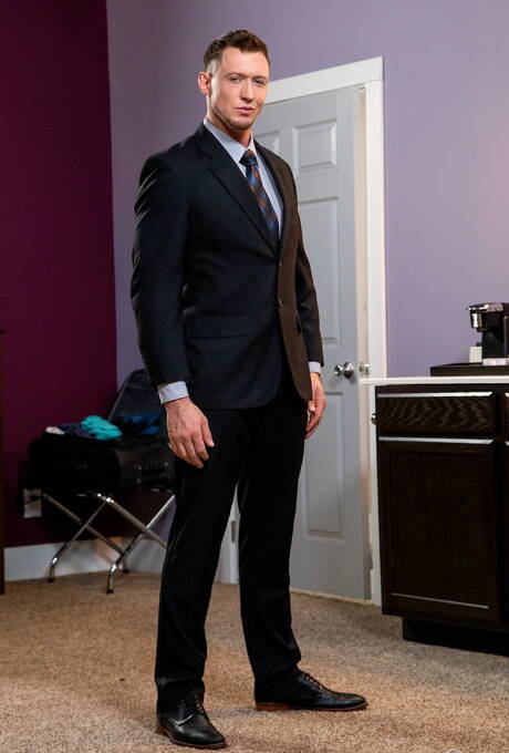 Nice american guys beefy Pierce Paris and husky guy Jay Dymel in hard anal sex in bathroom