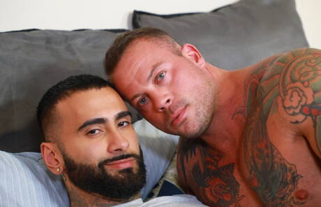 El toro americano Sean Duran y el cachas puertorriqueño Rikk York tienen buen sexo anal