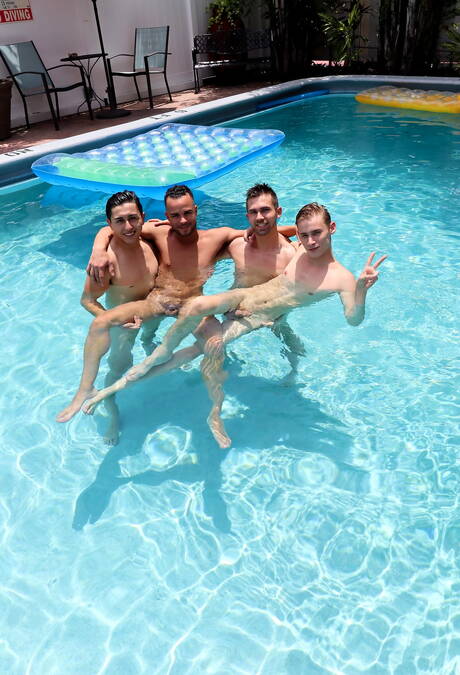 Pride Studios: Latin muscular Javier Cruz and tough guy Mike Monroe sucking and screwing each other at pool