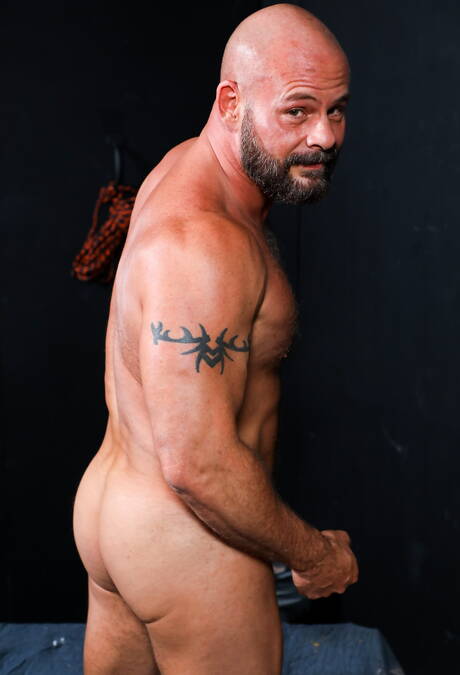 Liam Greer and american bear Aj Marshall fuck after blowjob