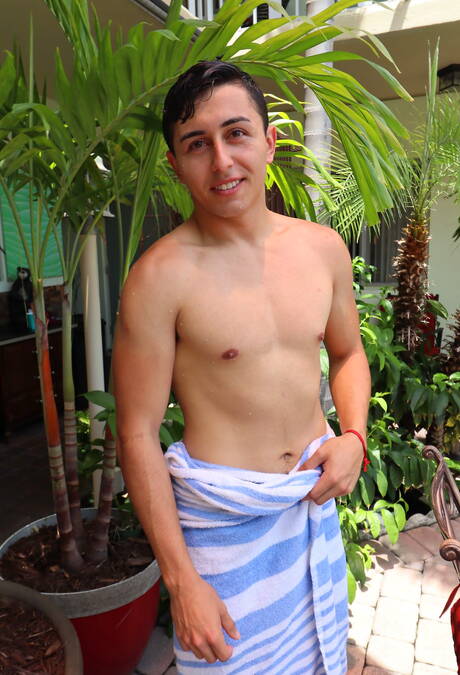 Attractive dude Tyler Lakes and gorgeous guy Oliver Star sucking and screwing each other at the pool