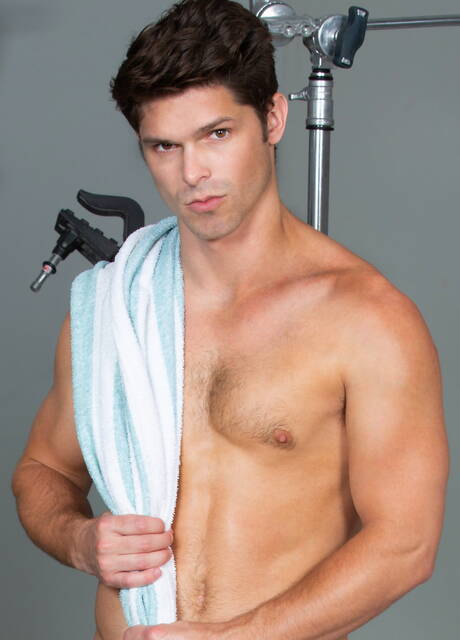 Hot americans, beefcake Dante Colle and hunk Devin Franco in hot ass bang