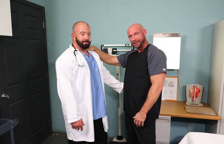 Adam Ryker and american bear Killian Knox have anal sex