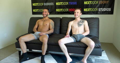 American hunk Scott Finn and young dude Xavier Cole fuck after blowjob