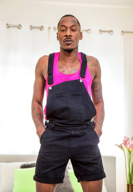 Noir Male: Hot american boys stud Wesley Woods and superstud Deep Dic in black on white sex