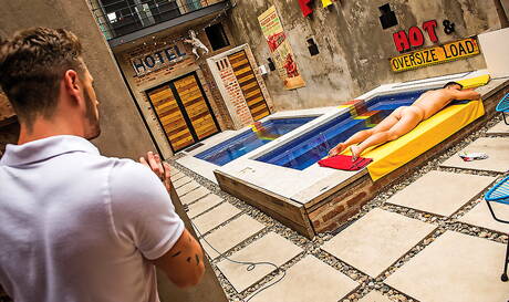 Lo stallone ucraino Andrey Vic e il britannico Josh Rider, ben fatto, in un