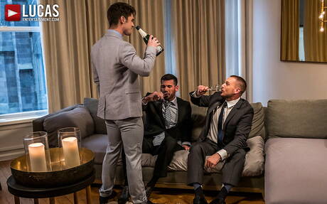 Der heiße Billy Santoro, Devin Franco und Hans Berlin haben Dreier-Analsex mit Fisting