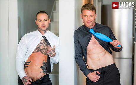 Pretty american boys well-built Dylan James and beefcake Shawn Reeve fuck ass after blowjob outside