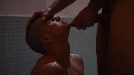 瑞典肌肉男 Ruslan Angelo 和身材魁梧的俄羅斯肌肉男 Michael Lucas 裸體擺造型