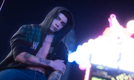 La jeune Américaine Ashtin Bates pose nue en extérieur