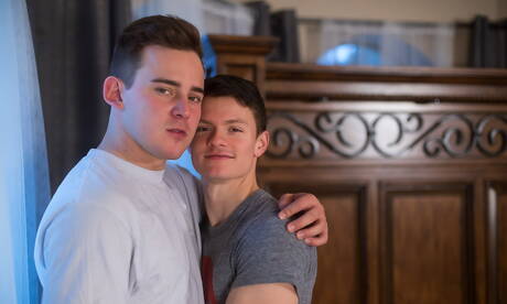 かなりアメリカ人の男の子タフガイジョシュブレイディとトゥインクタイラースウィートは熱いカップルセックスをします