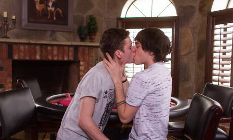 Nice american buddies young dude Cole Claire and hot twink Danny Nelson in hard anal sex with fisting