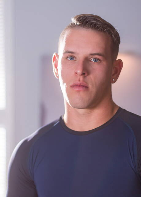 Helix Studios: American bodybuilder Shane Cook posing naked outside