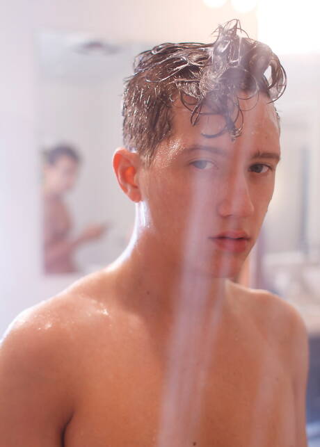 Helix Studios: American tough guy Tyler Hill and latin superstud Ashton Summers banged each other in bathroom