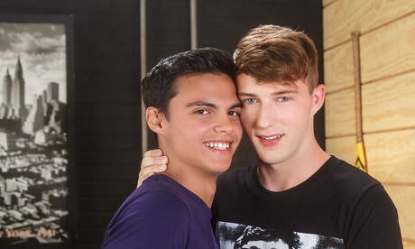 Helix Studios: American young Cameron Parks and venezuelan young Gabriel Martin fuck after dick sucking