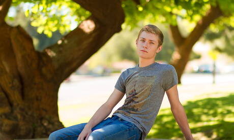 Helix Studios: Two american guys stud Josh Brady and beautiful boy Garrett Graves have a good sex outside