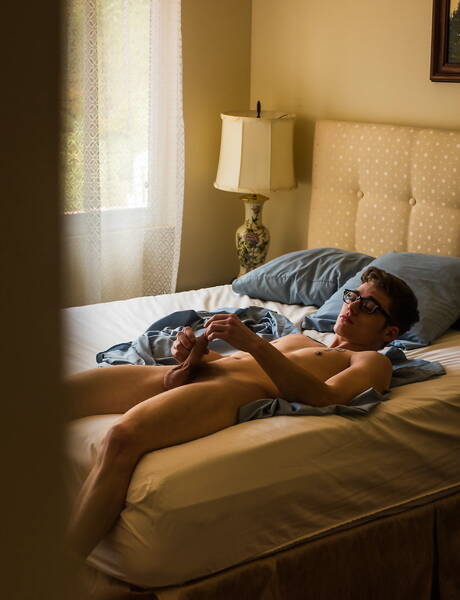 Helix Studios: Blake Mitchell, Sean, Joey Mills, Corbin Colby, Landon Vega fallen in orgy