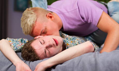 Nice american boys beautiful boy Jeremy Price and young Danny Nelson fuck ass after sucking cock outside