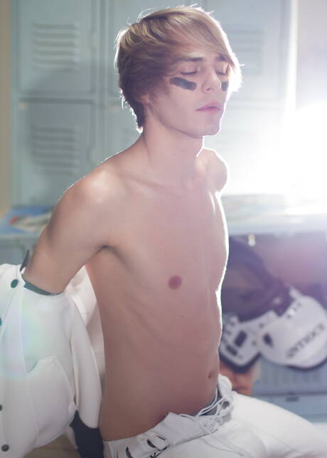 美國小鮮肉 Kyle Ross 用玩具自慰