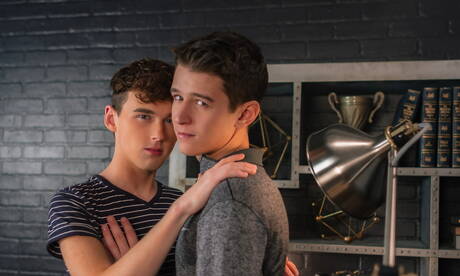 Pretty american boys hot twink Evan Parker and beautiful boy Hunter Graham fuck after blowjob