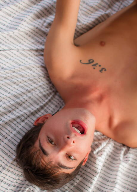 Helix Studios: Hot americans, young Grayson Lange and husky guy Corbin Colby in hot homosexual action outside