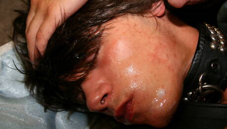 Młody Kyros Christian i młody chłopak Ryan Thompson kochają się