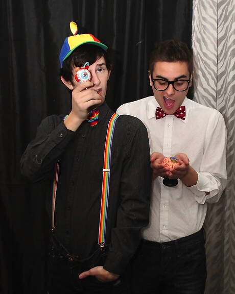 O twink americano Jasper Robinson e o lindo garoto Ryan Daley fazendo sexo anal