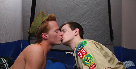 Hot americans, young Jasper Robinson and young boy Billy London have anal sex