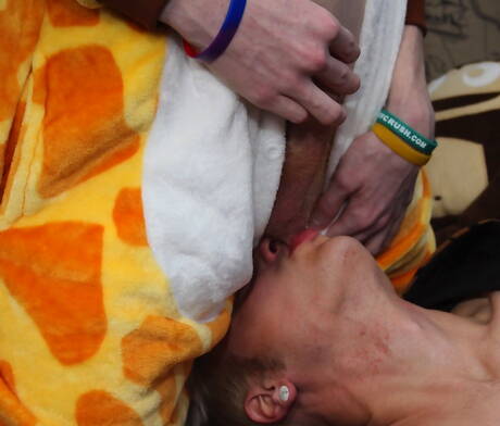 美國小男孩Jason Valencia和硬漢Cody Walker激情做愛